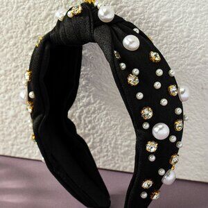 Knotted Crystal Embellished Headband - Black